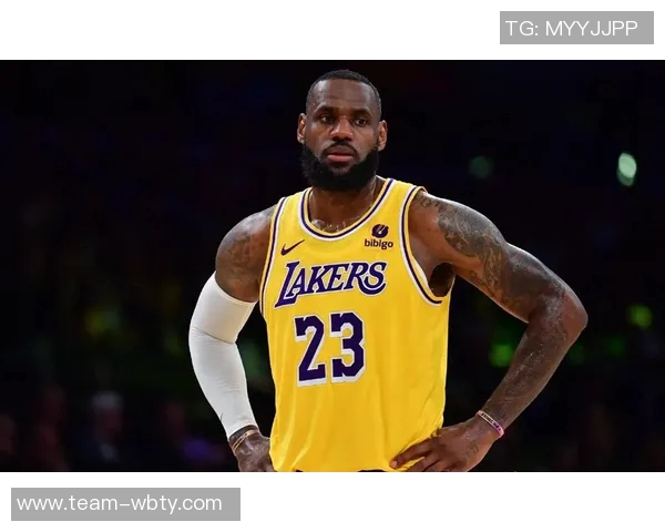 詹姆斯在湖人迎来第八个赛季创造职业生涯最长效力时间纪录