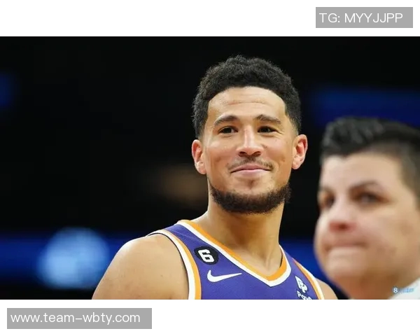 布克坦言首节表现不佳罚球问题持续困扰球队需咬牙坚持