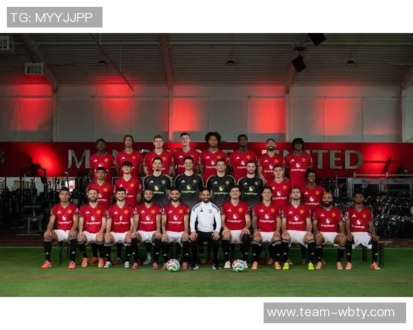 阿莫林点评B费责任心强马奎尔需提升控球与传球能力 阿莫林点评B费责任心强马奎尔需提升控球与传球能力