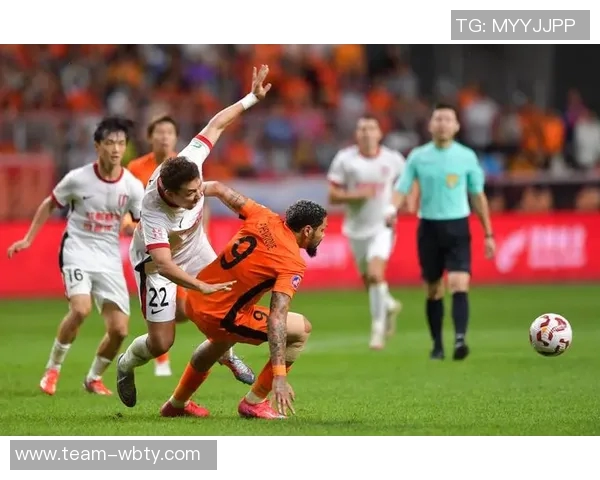 前云南玉昆外援恩里克正式加盟巴甲维多利亚球队合同签至2026年底