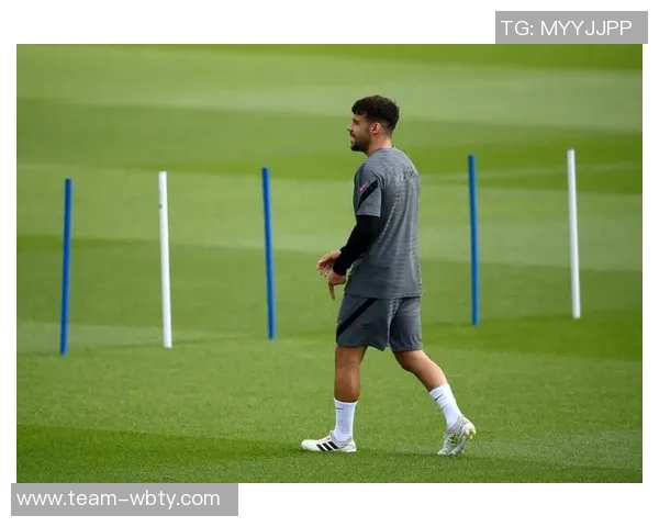 贝尔纳特:希望踢到40岁更愿留西班牙也不排斥海外发展 贝尔纳特:希望踢到40岁更愿留西班牙也不排斥海外发展